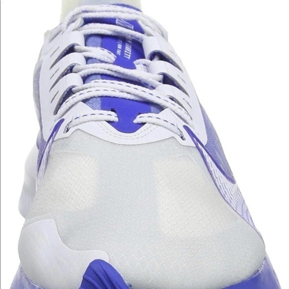 nike zoom gravity racer blue